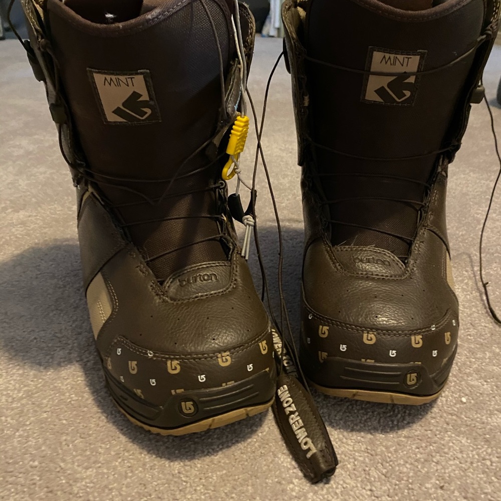 Women’s Burton Snowboard boot